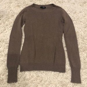Express Crew Neck Fitted Sweater in Brown